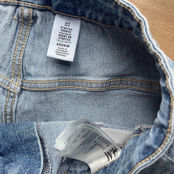 H&M Denim booty shorts size 8 high waist gently used, like new - Picture 3 of 3